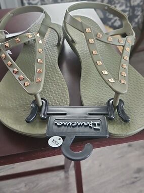 Clarks Green Studded T-Strap Sandals
